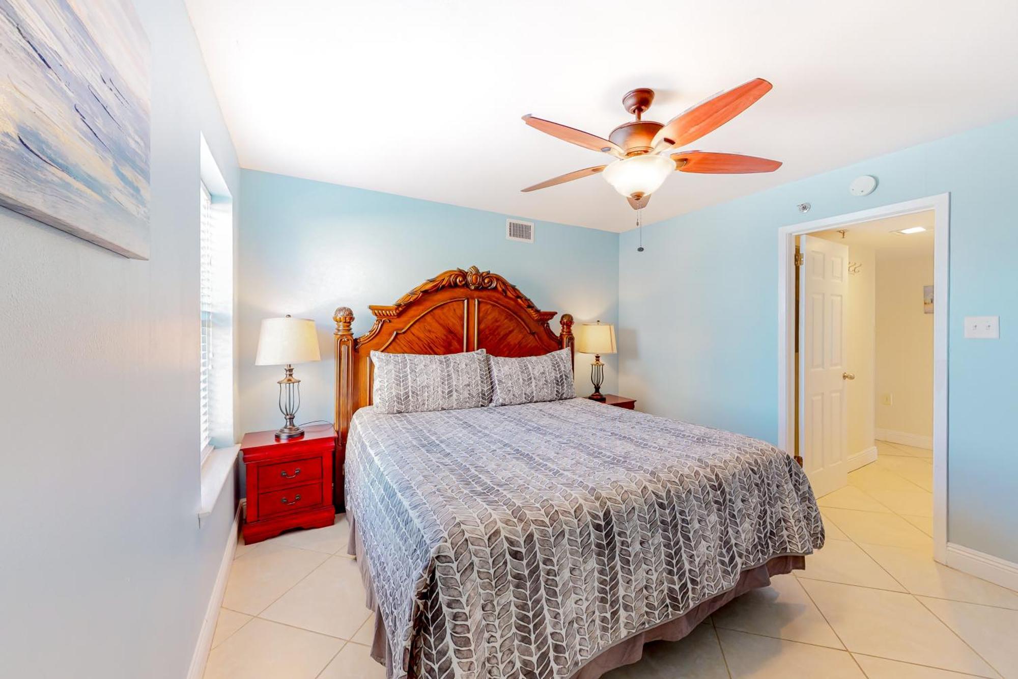 Phoenix Vacation Rentals Orange Beach Pokoj fotografie